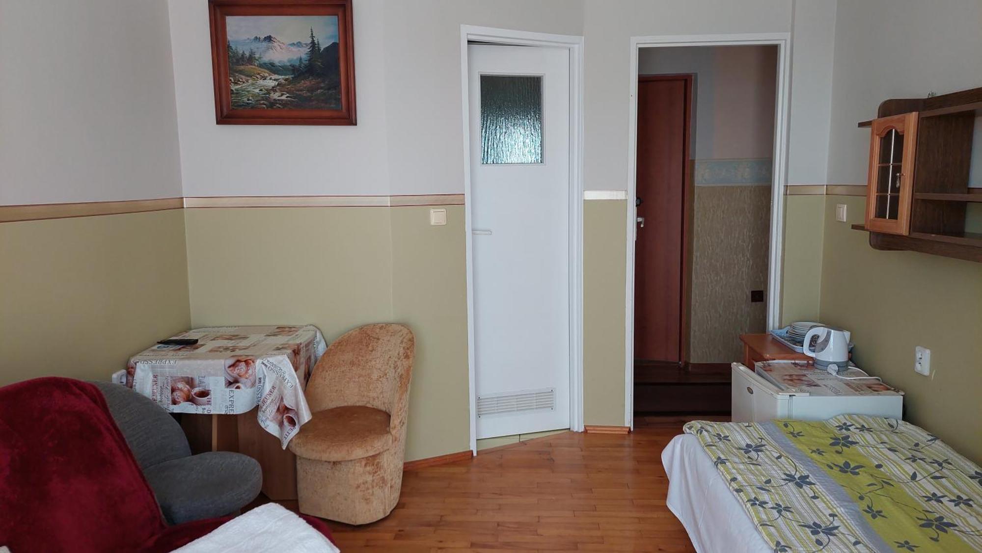Noclegi U Krystyny Rewal Exterior photo